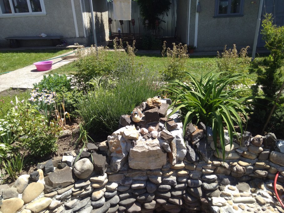 Альпийские горки из шины