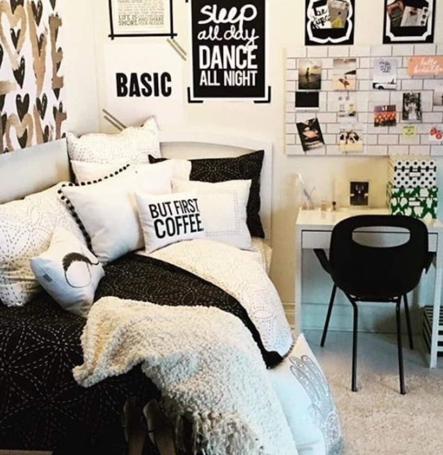 Постер для комнаты подростка в стиле