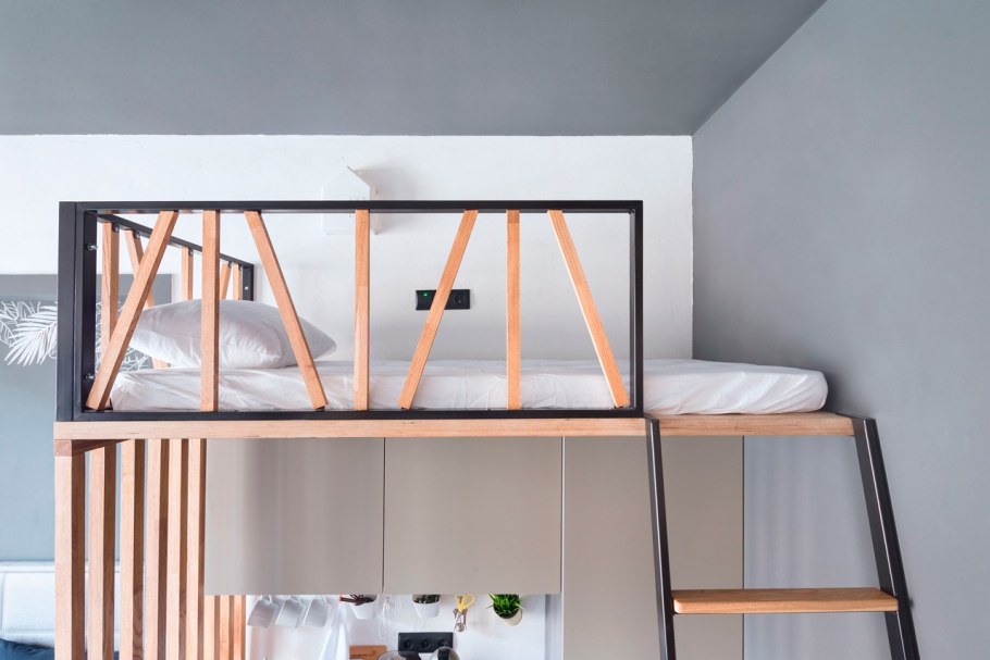 Антресольная кровать лофт