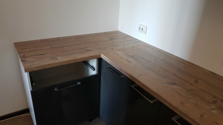 Столешница пихта Брамберг Egger