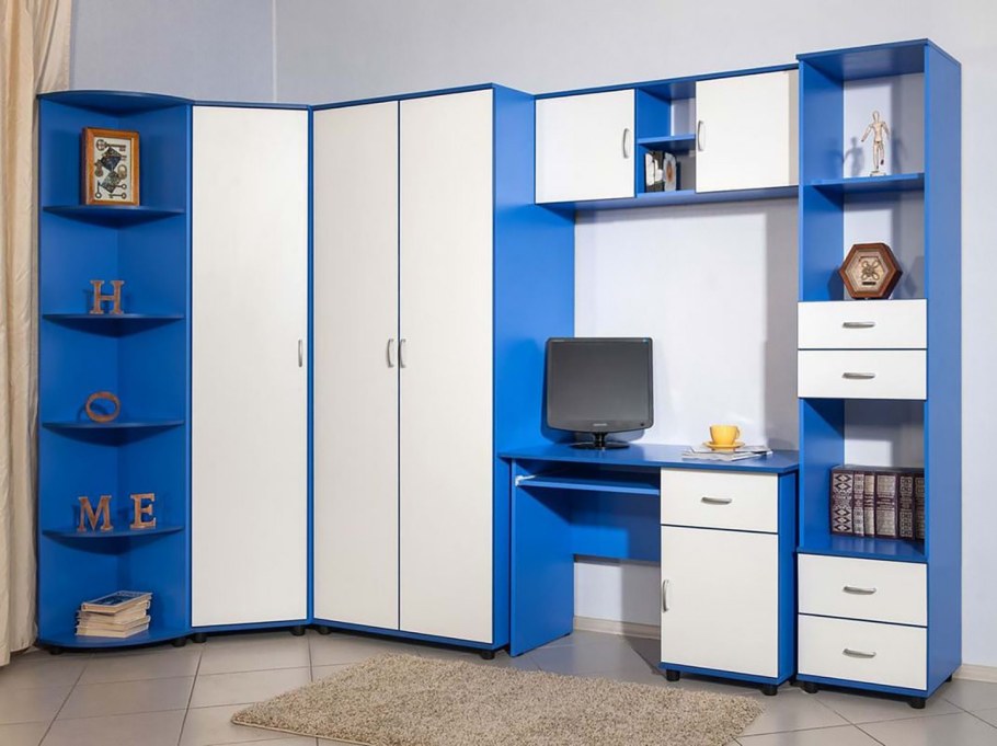 Стенка с угловым столом