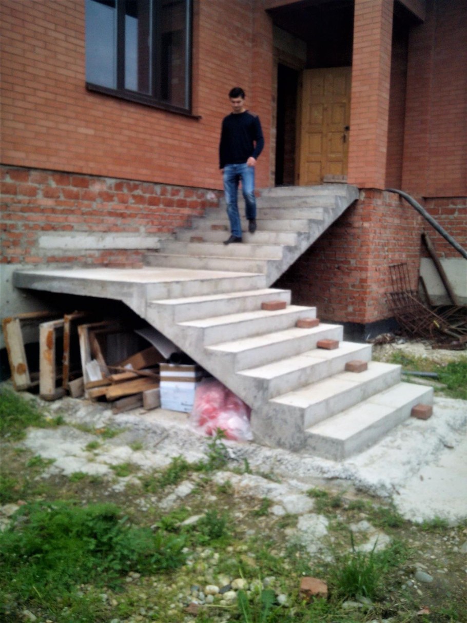 Уличные лестницы из бетона