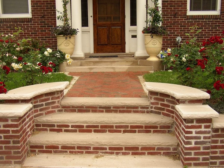 Красивые ступеньки на крыльце