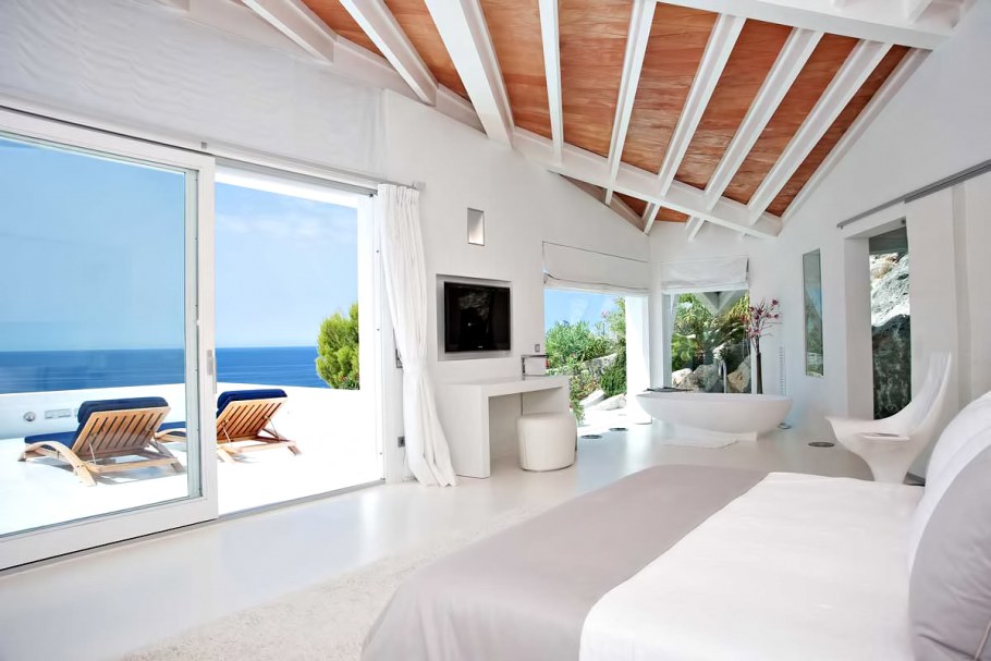 Вилла с видом на океан