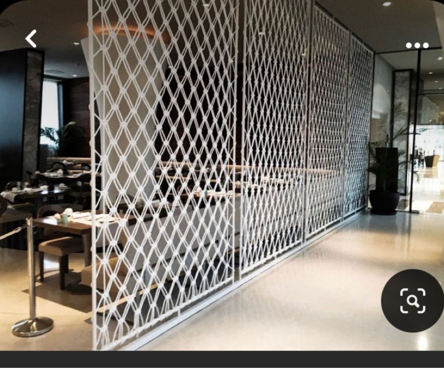 Металлическая перегородка для зонирования