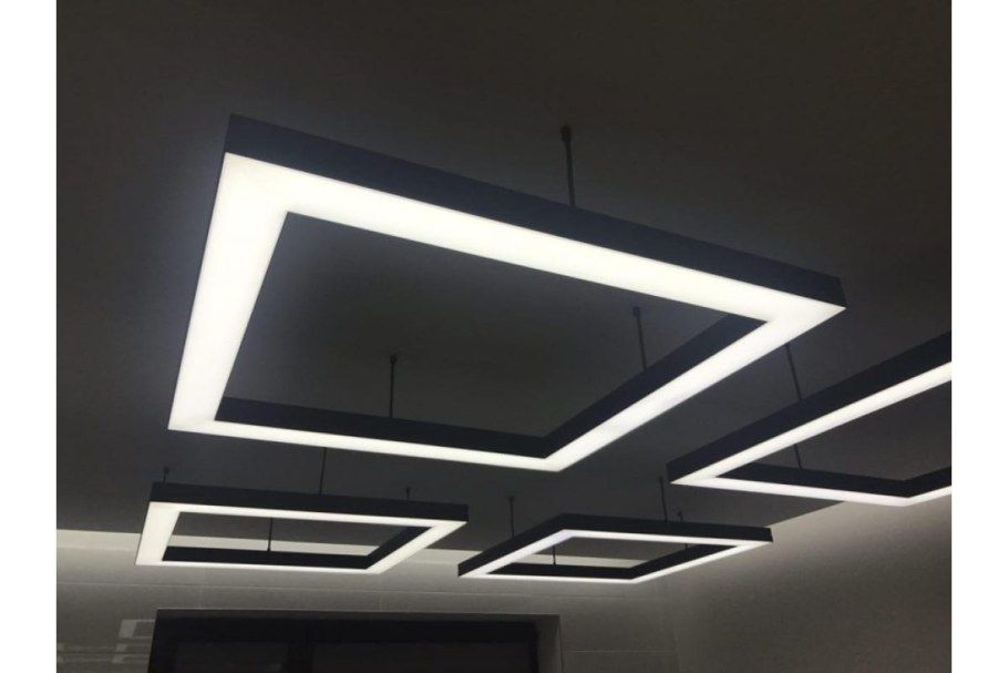 Светильник потолочный квадратный