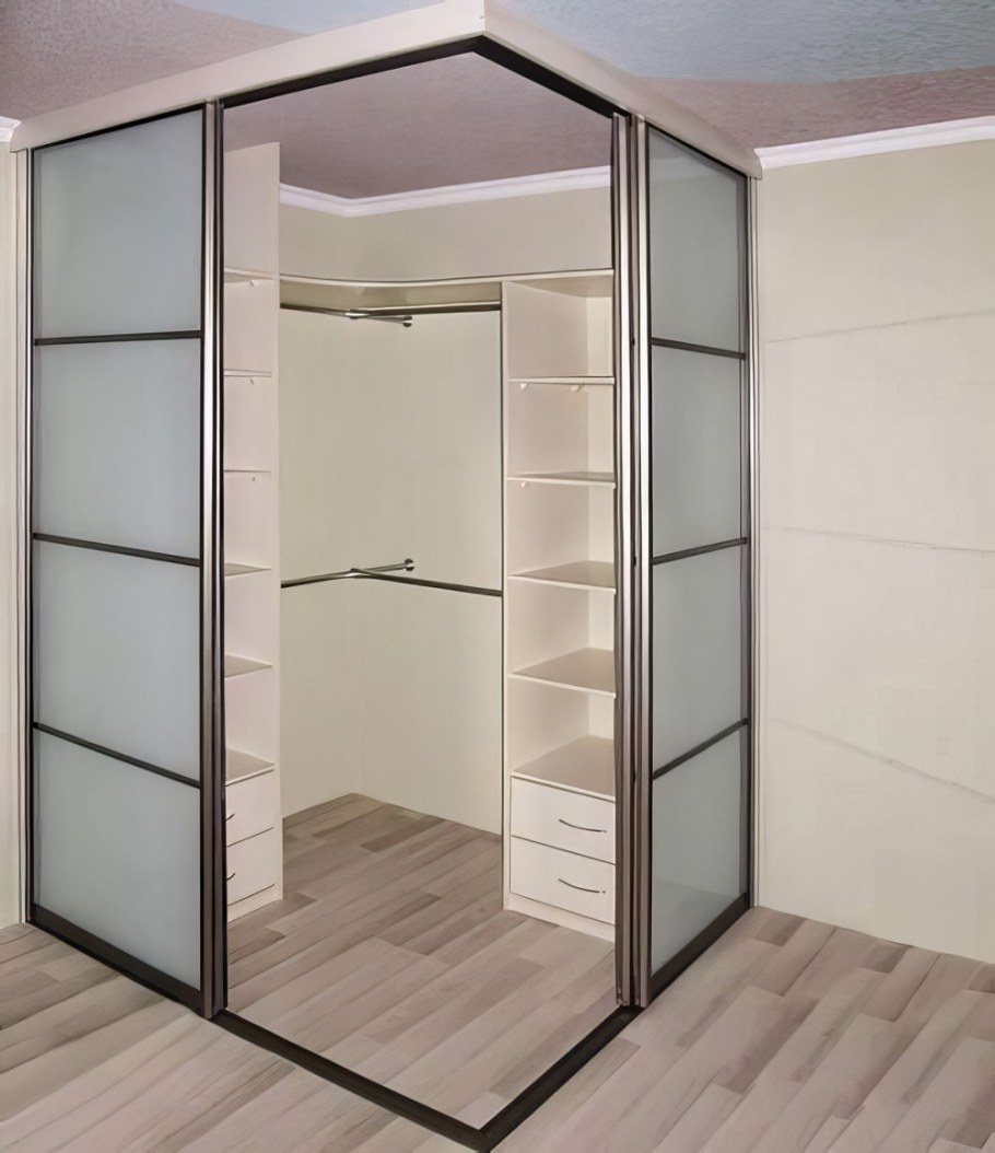 Гардеробная угловая встроенная