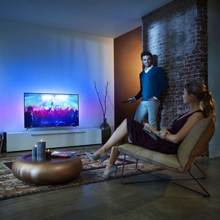 Телевизор 50 дюймов в интерьере