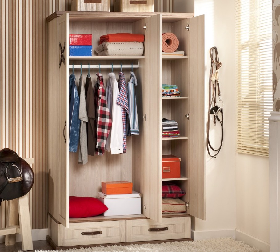 Шкаф для вещей