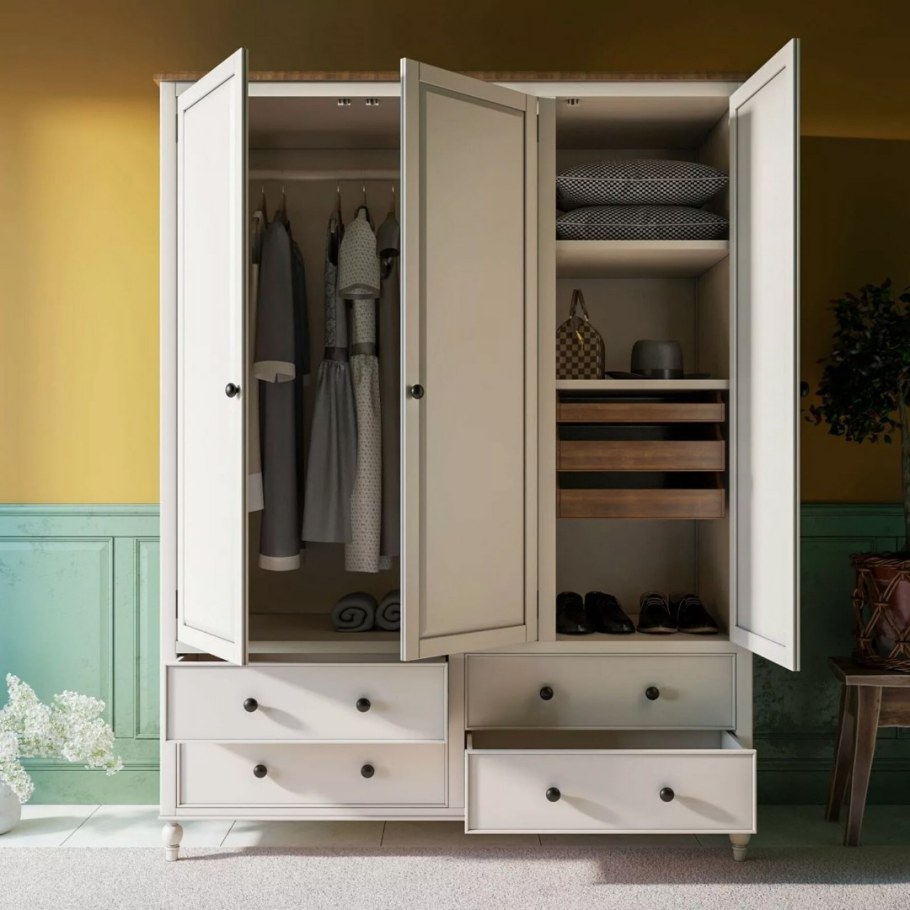 Шкаф трехстворчатый Прованс