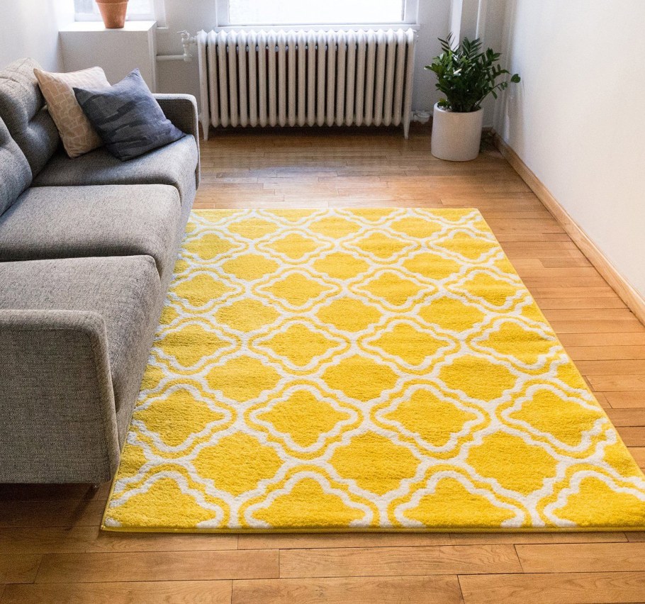Ковер икеа желтый