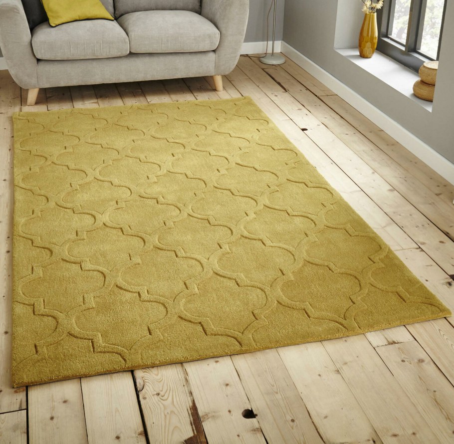 Ковер горчичного цвета