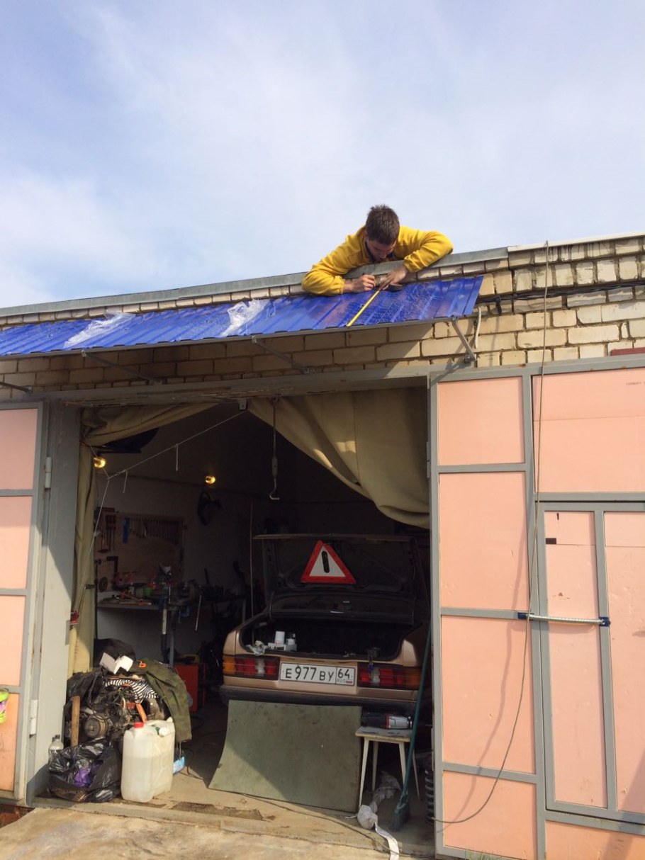 Козырек над гаражными воротами