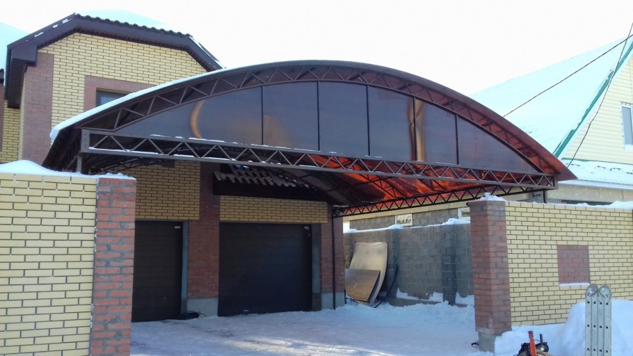 Козырек над воротами гаража