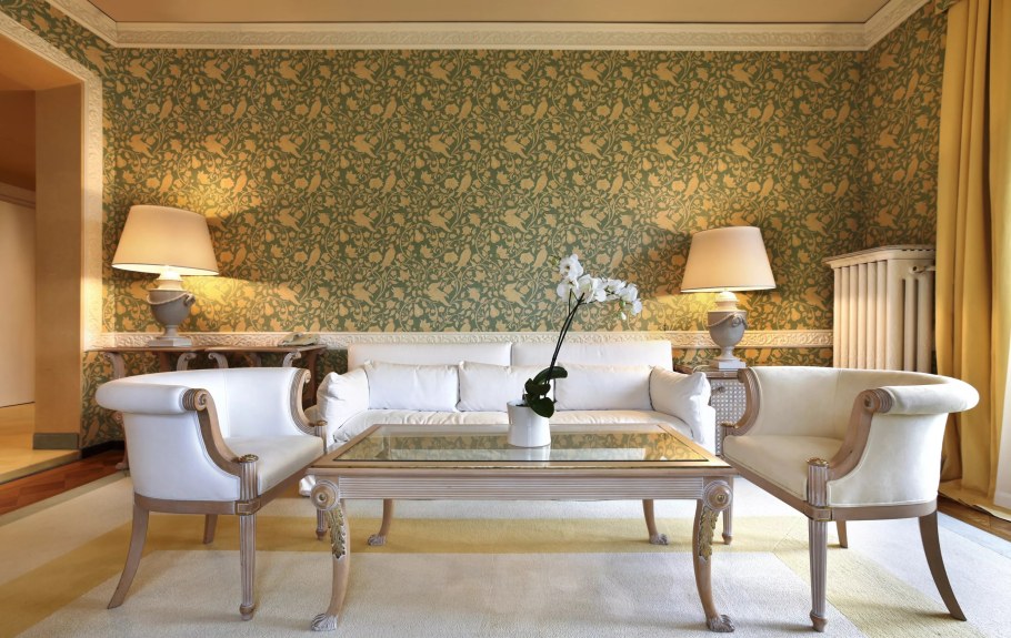 Расцветки обоев для зала