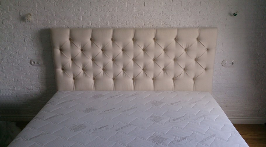 Переобивка спинки кровати