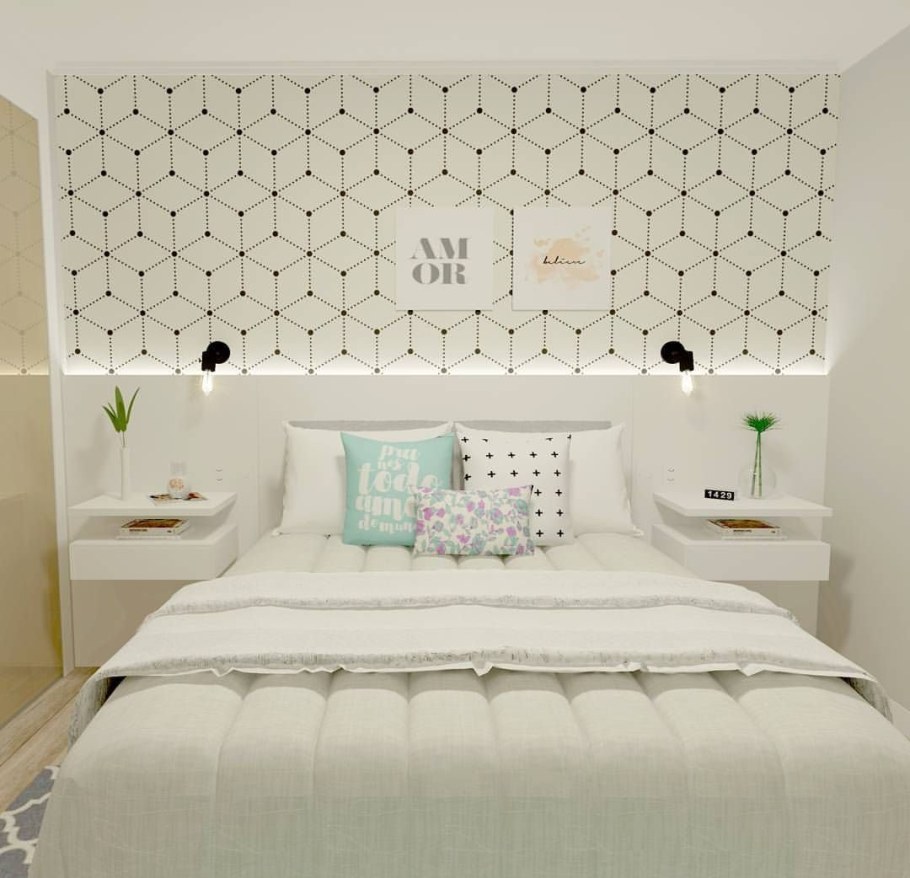 Декор изголовья в спальне