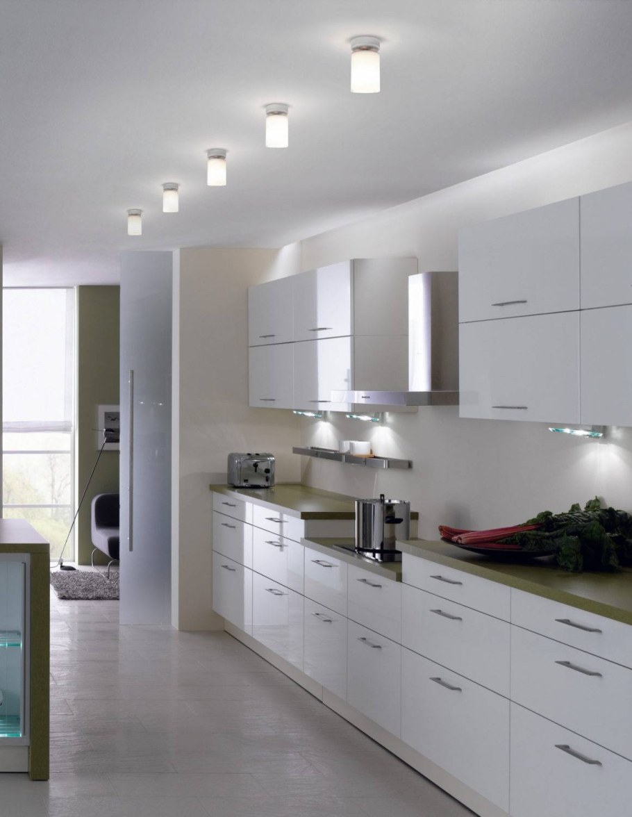 Точечные светильники на кухне