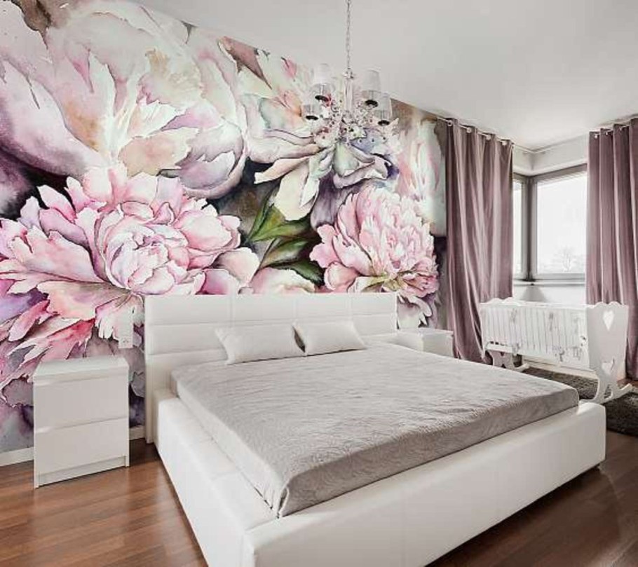 Пионы в спальне