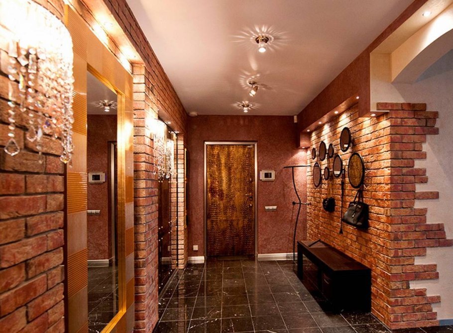 Прихожая отделанная камнем декоративным