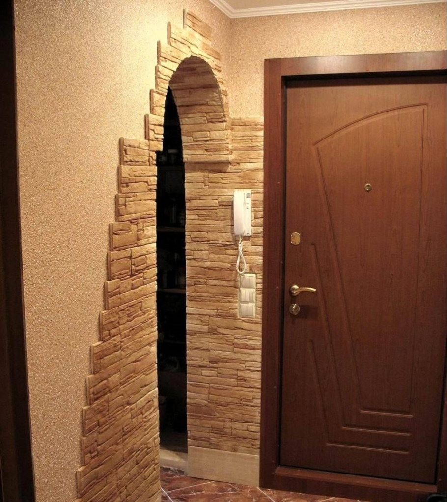 Отделка коридора декоративным камнем