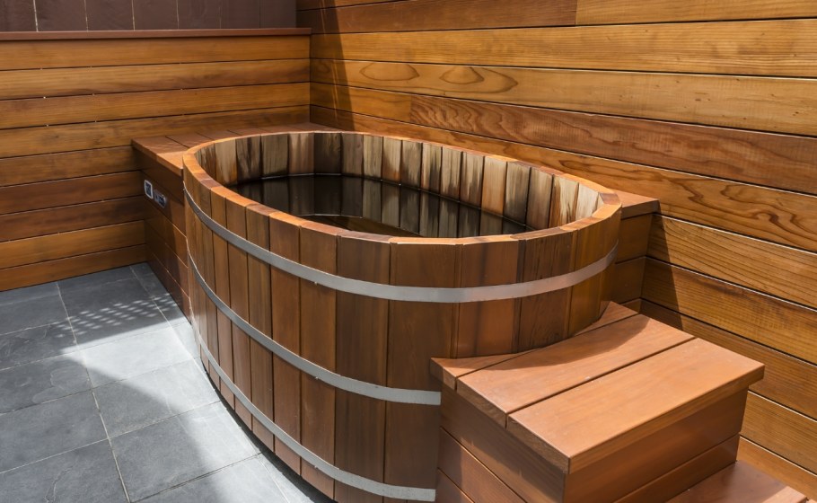 Японская купальня офуро