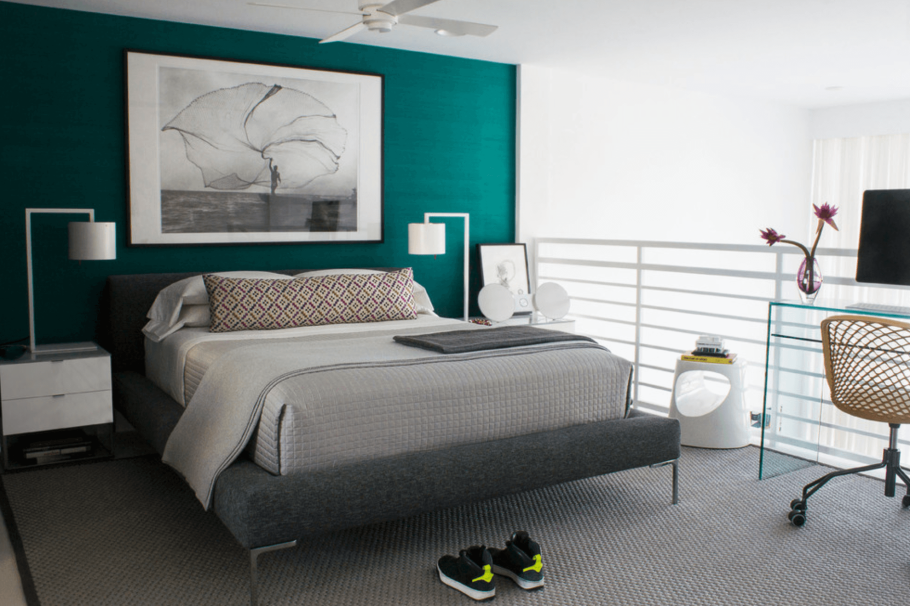 Бирюзовые стены в интерьере