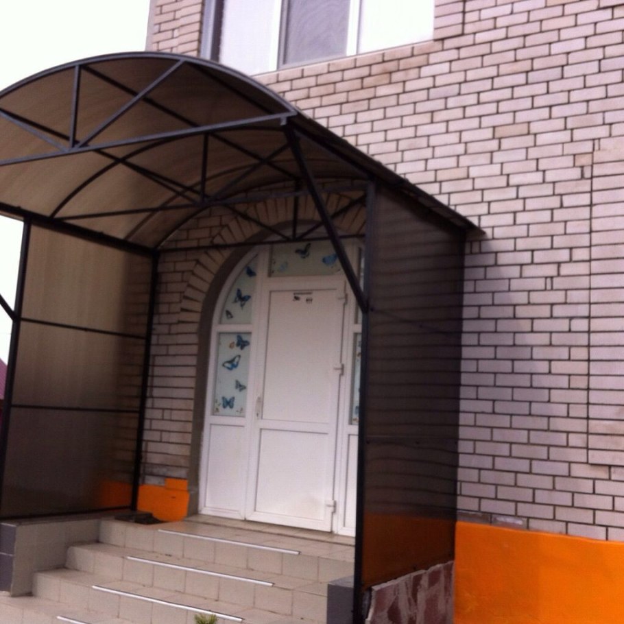 Козырек из поликарбоната