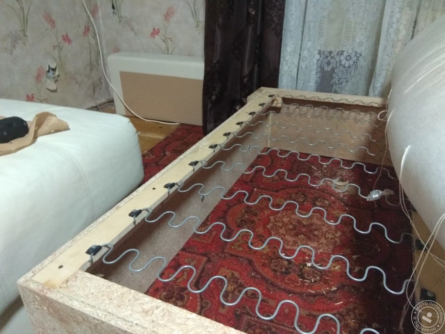 Отремонтировать диван на дому самостоятельно