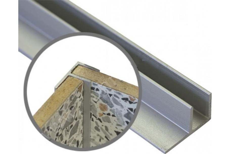 Планка угловая елочка 4мм