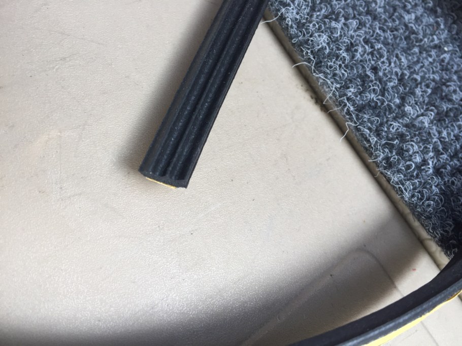 Уплотнитель для столешницы