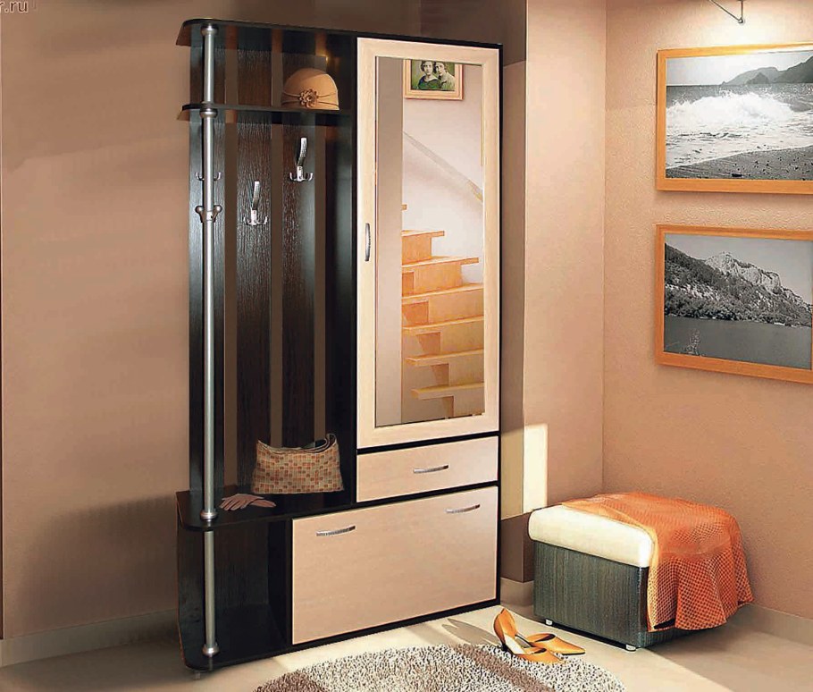 Прихожая с зеркалом и обувницей