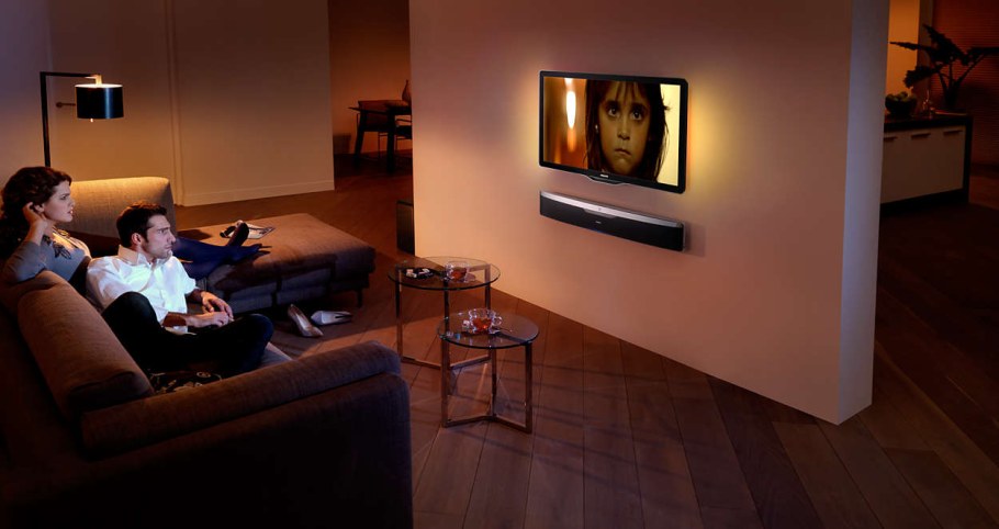 Телевизор 32 дюйма в комнате