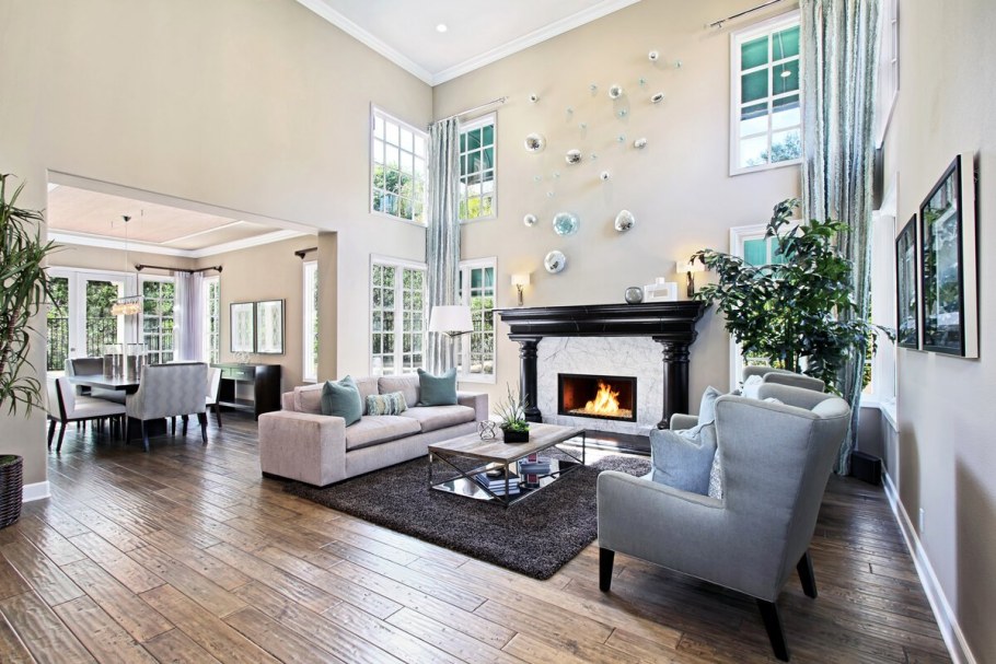 Гостиная с камином