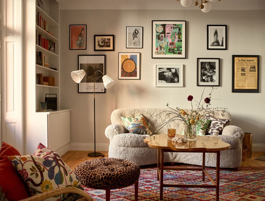 Милая в домашней обстановке