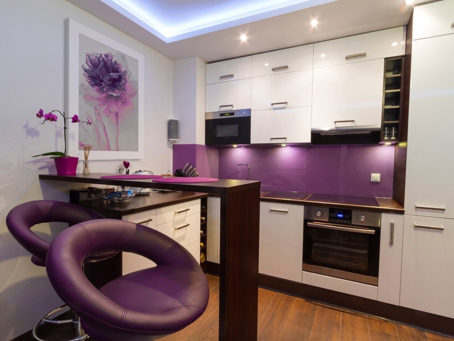 Кухни с барной стойкой