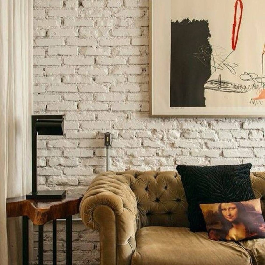 Кирпичная стена в интерьере