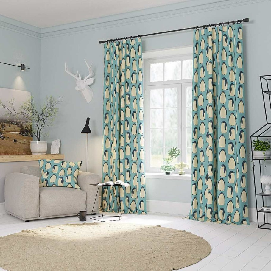 Бирюзовые шторы в интерьере