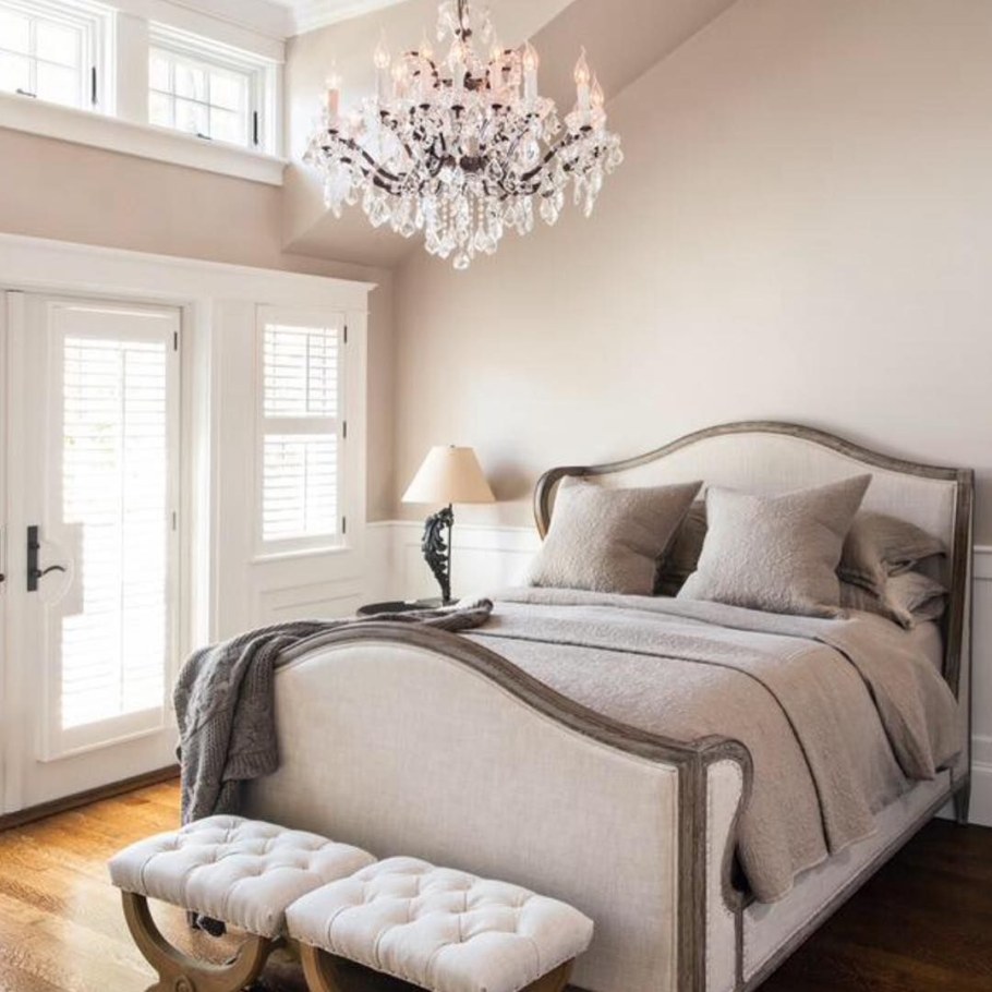 Люстры в интерьере спальни