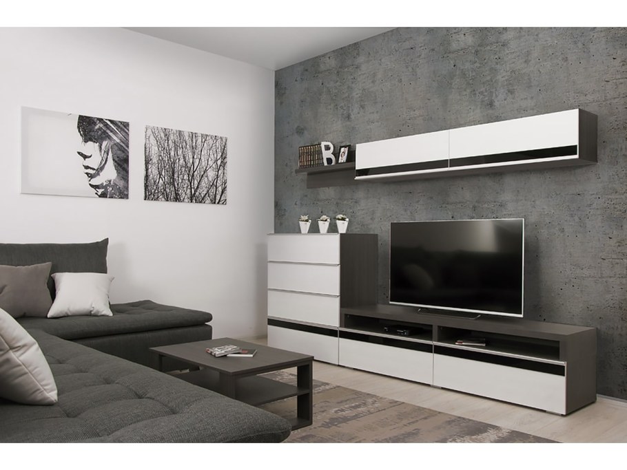 Стенка Катрин Мирлачева