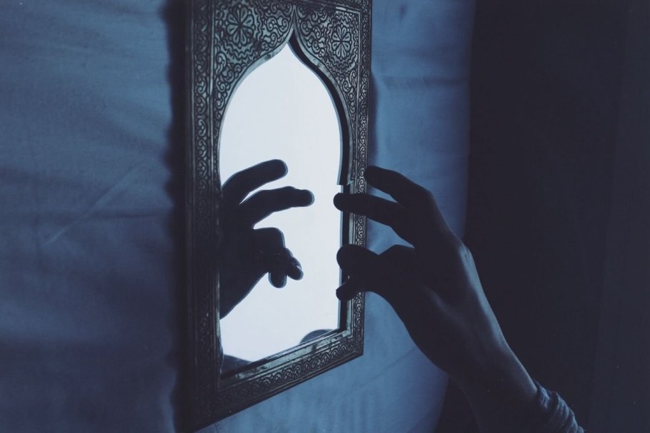 Мистическое зеркало