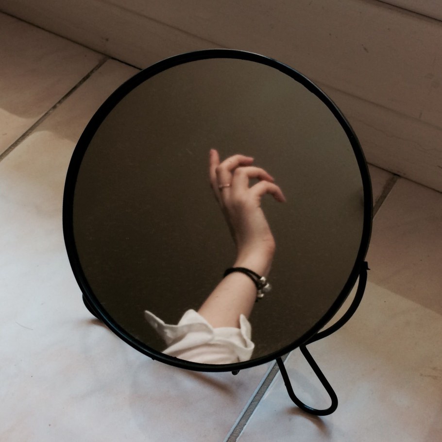 Зеркало маленькое круглое