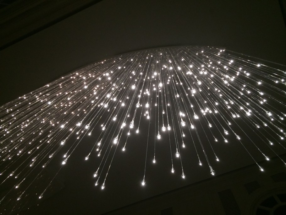 Люстра из оптоволокна