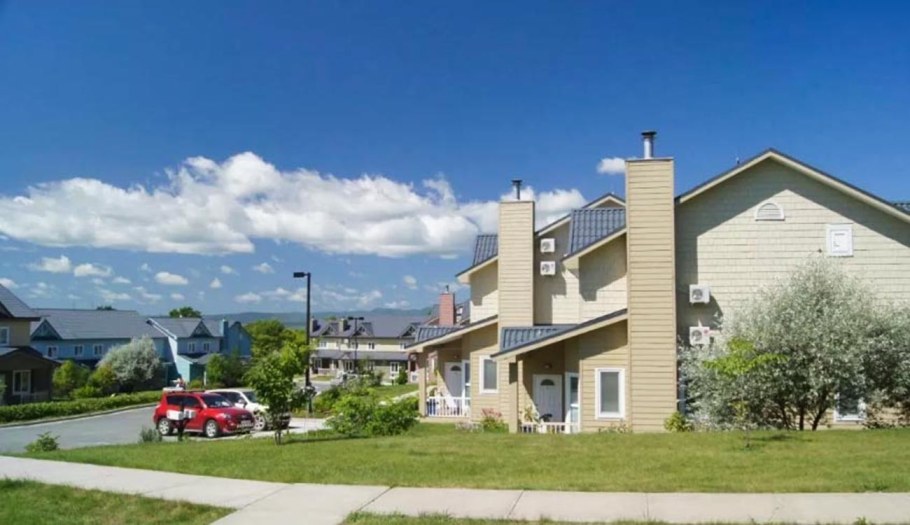 Земляничные холмы Сахалин