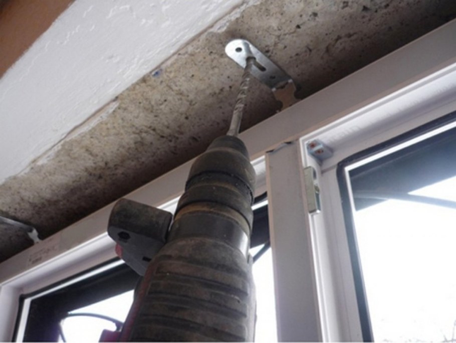 Крепеж для окон