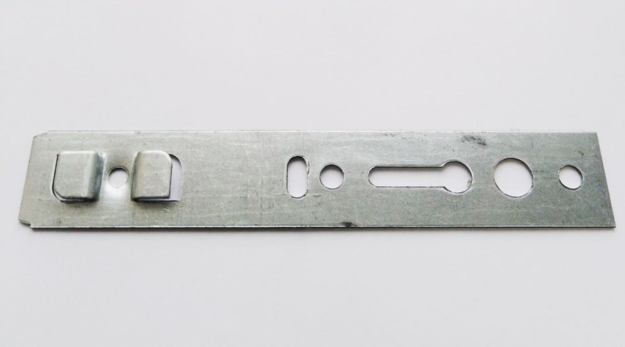 Анкерная пластина Rehau 150мм