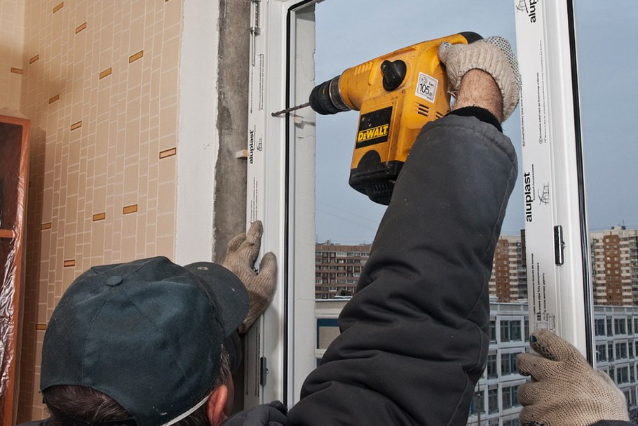 Установщик пластиковых окон