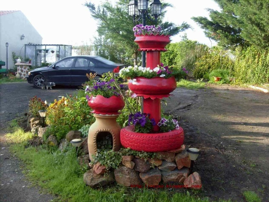 Клумбы из колес для цветов