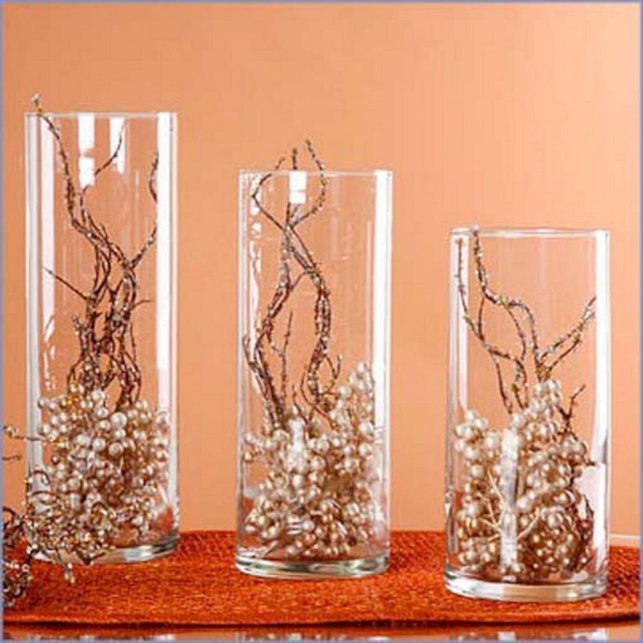 Декор в стеклянной вазе