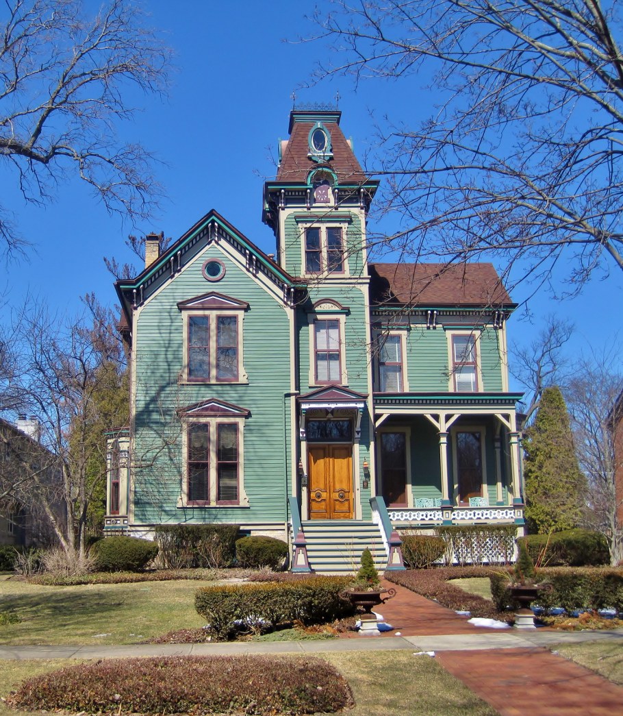Дом в стиле секонд Эмпайр